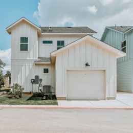 FALL๐ in love with this GORGEOUS two bedroom home!!! Apply online TODAY or call our office to schedule a tour! One car garage and private driveway! Instagram post from @birdsongalamoranch on July 17, 2024 10:50:17am